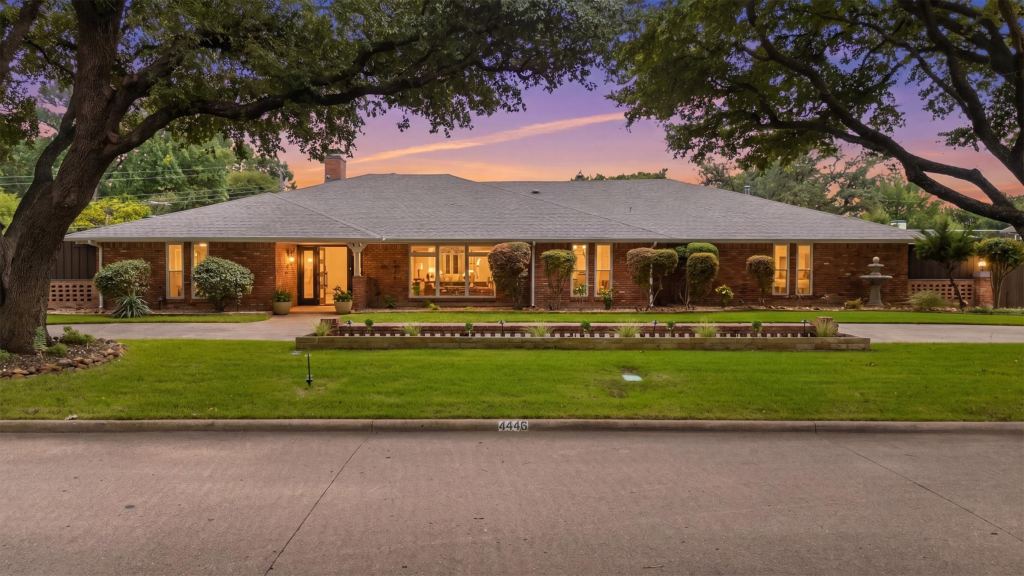 4446 Thunder Road