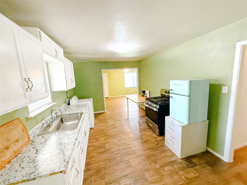 713 Dunbar Avenue, Waco, TX 76704 — photo 1