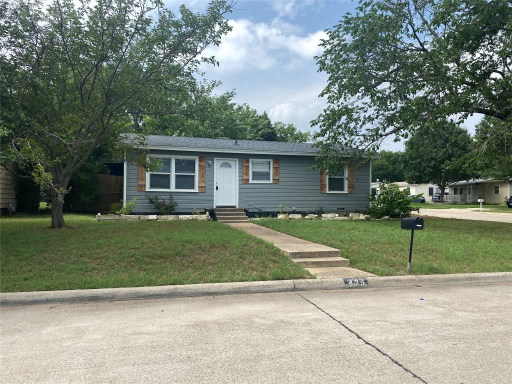 425 Wanda Way, Hurst, TX 76053 — photo 1