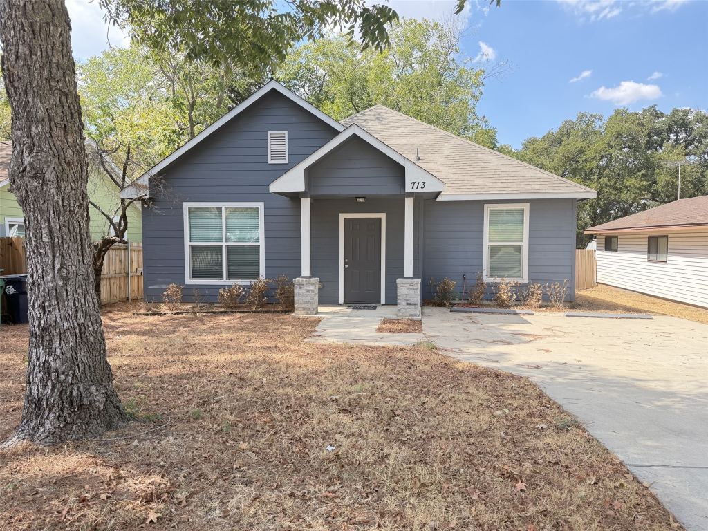 713 N Wood Street, Denton, TX 76209 — photo 1