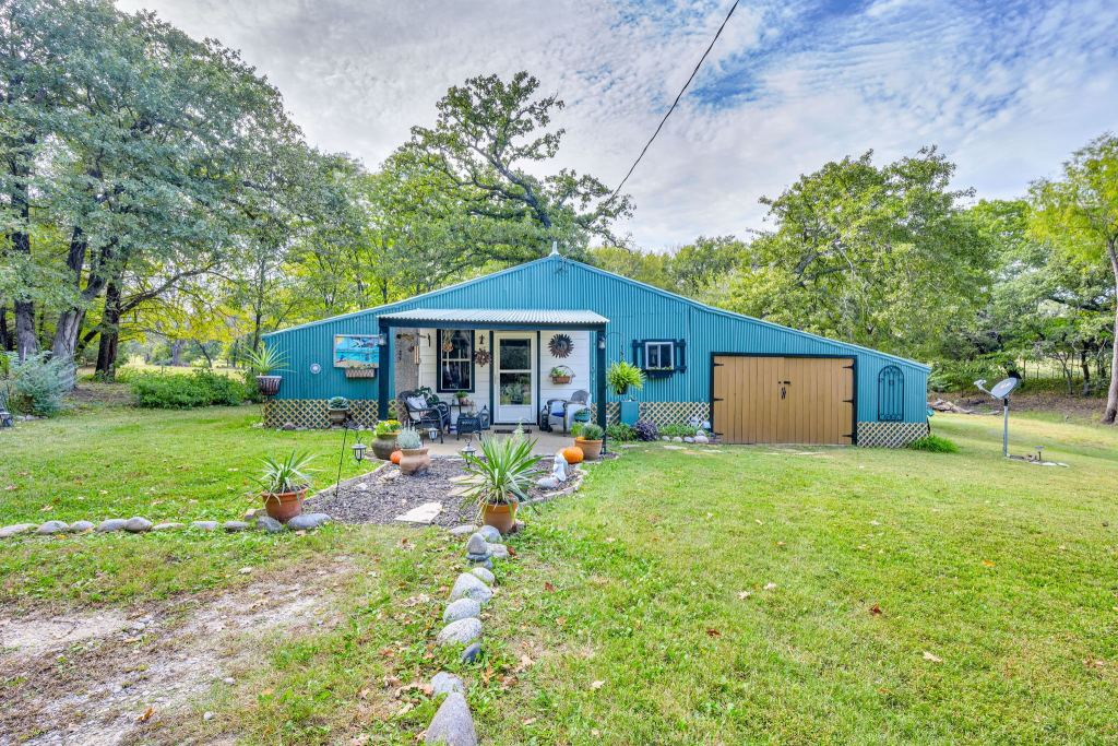 312 Magnus Road, Denison, TX 75021 — photo 1