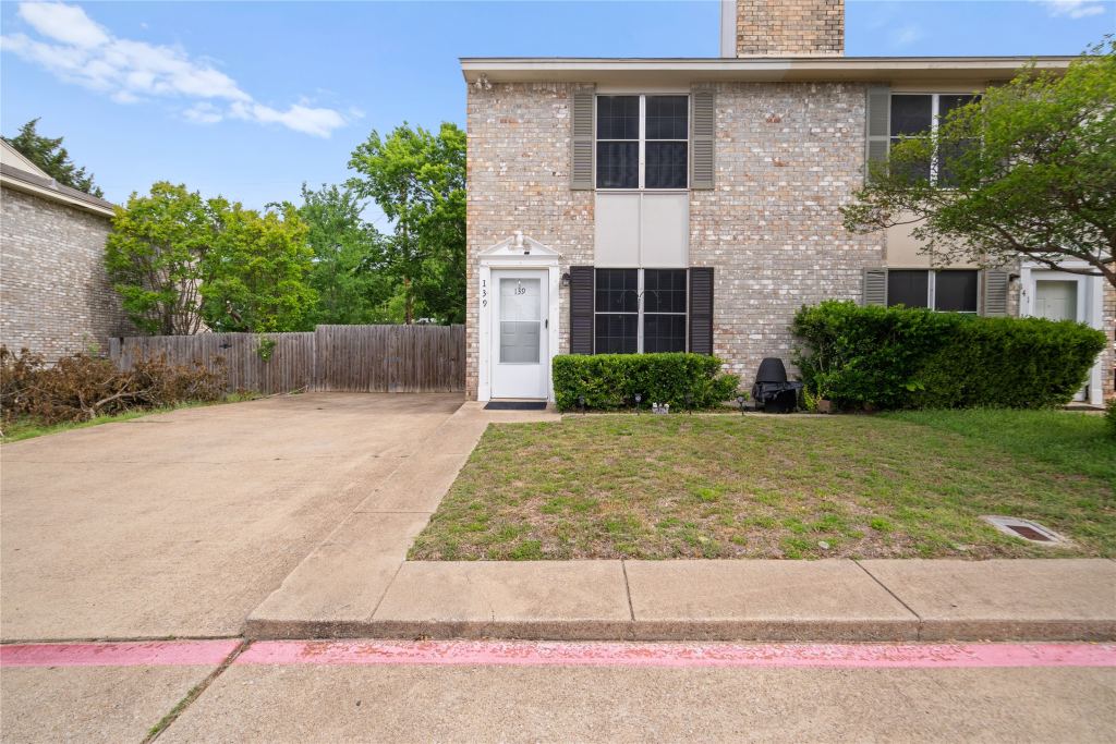 139 Graystone Place, Duncanville, TX 75137 — photo 1