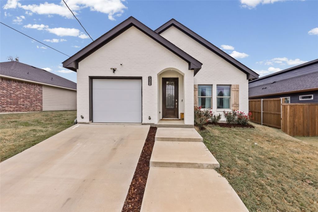1326 Hemphill Street, Greenville, TX 75401 — photo 1