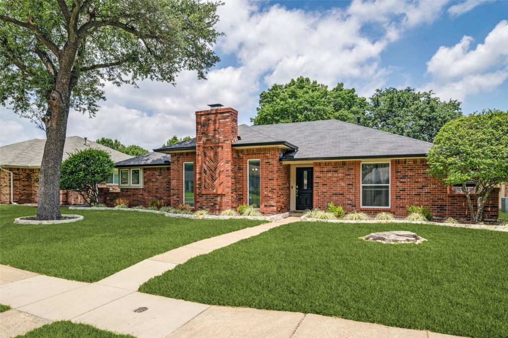 3701 Christopher Drive, Rowlett, TX 75088 — photo 1