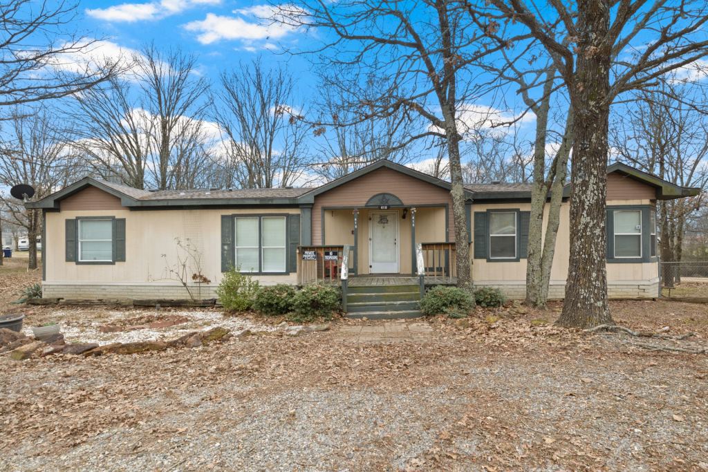 418 Broken Bow, Quitman, TX 75783 — photo 1