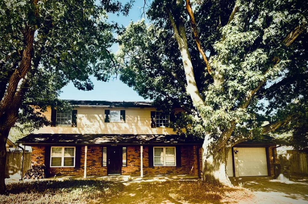 1912 Winewood Lane, Arlington, TX 76013 — photo 1