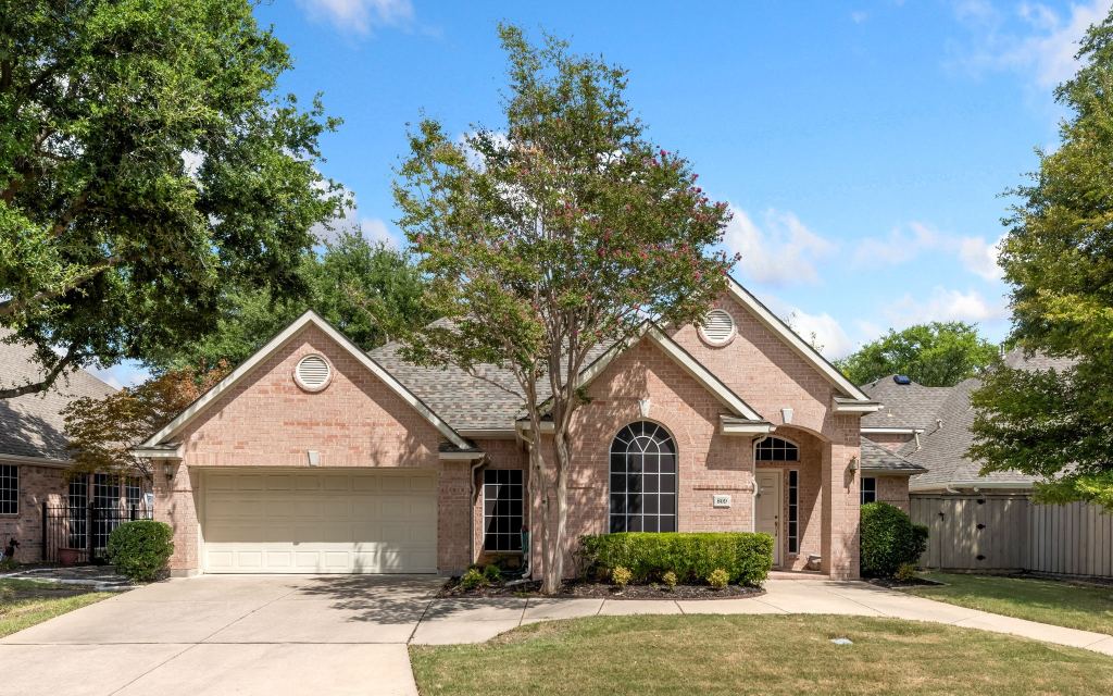809 Lake Point Circle, McKinney, TX 75072 — photo 1