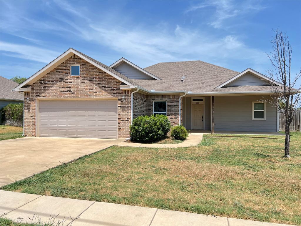 808 E Northside Drive, Pilot Point, TX 76258 — photo 1