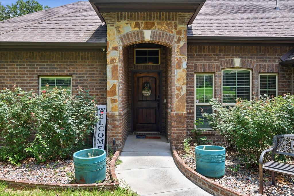 145 Foxpointe Circle, Weatherford, TX 76087 — photo 1