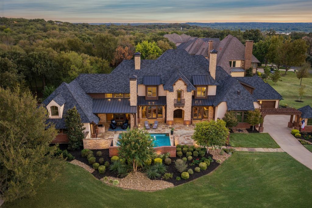 3516 Chimney Rock Drive, Flower Mound, TX 75022 — photo 1