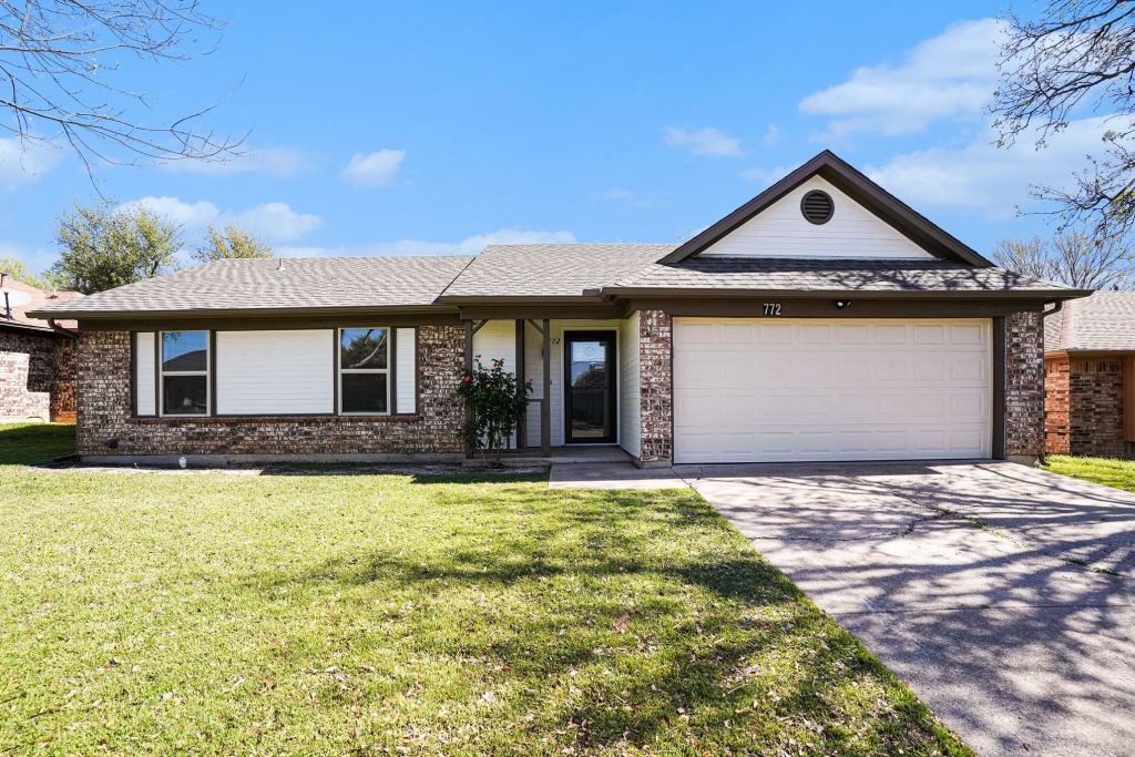772 Hampshire Drive, Burleson, TX 76028 — photo 1