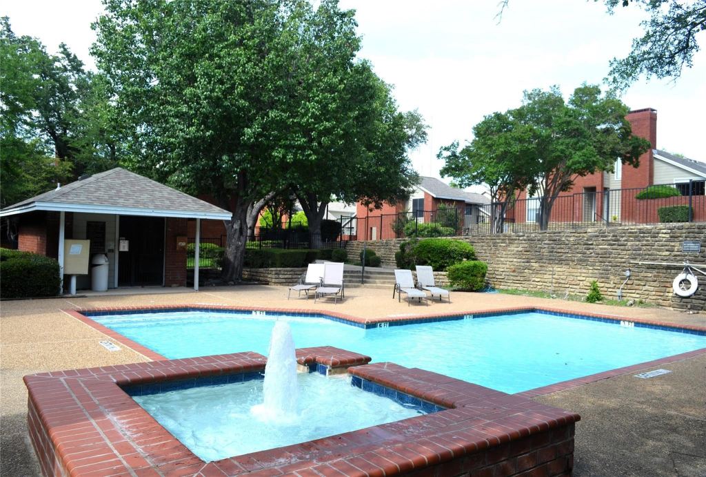 8404 Forest Lane 105, Dallas, TX 75243 — photo 1