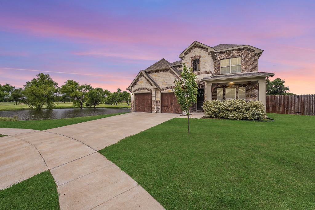 2304 Llano Drive, Royse City, TX 75189 — photo 1