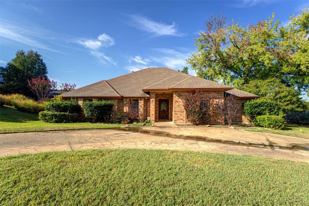 10 Cypress Court