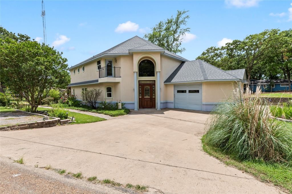 142 Deer Island Road, Mabank, TX 75156 — photo 1