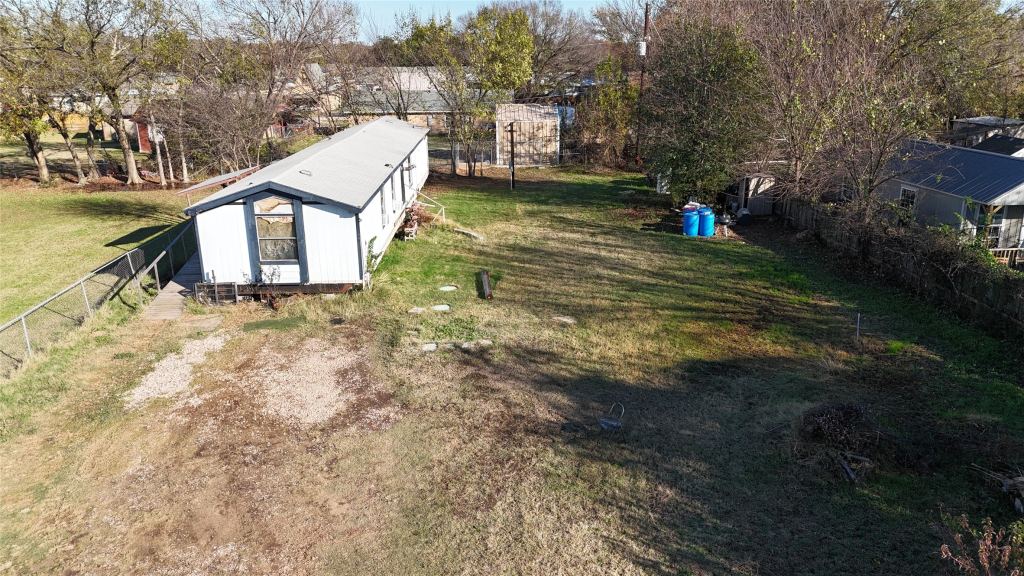 214 Pearson Lane, Azle, TX 76020 — photo 1