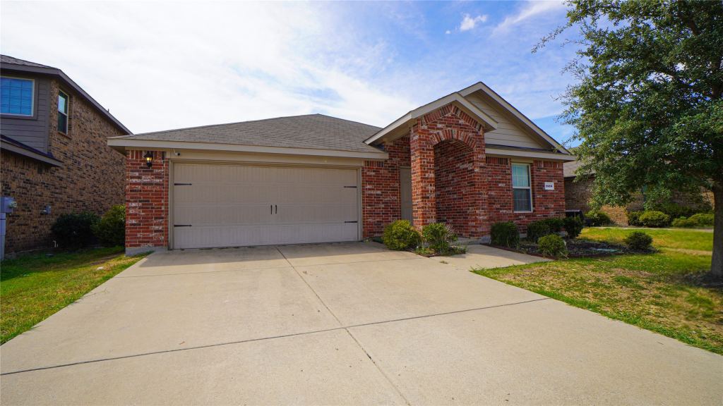 2520 Saldana Drive, Fate, TX 75189 — photo 1
