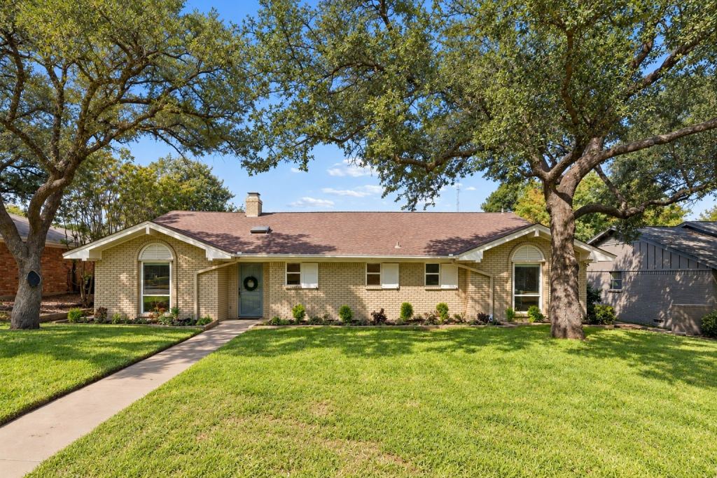 412 Ridgewood Drive, Richardson, TX 75080 — photo 1