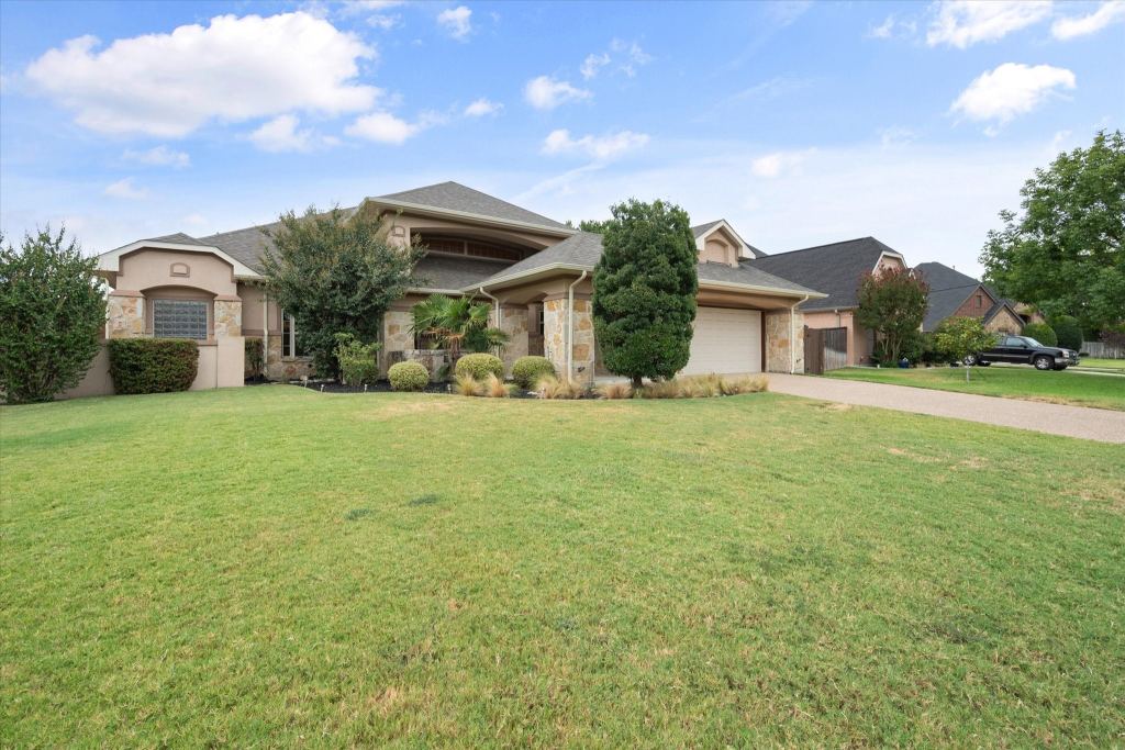 2509 Thoroughbred Lane, Mansfield, TX 76063 — photo 1