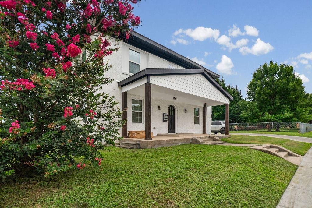 2005 Wesley Street 3, Greenville, TX 75401 — photo 1