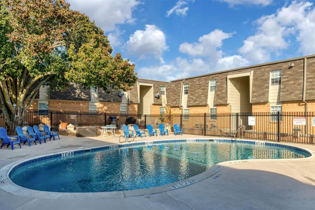 7030 Glenview Drive 66, North Richland Hills, TX 76180 — photo 1