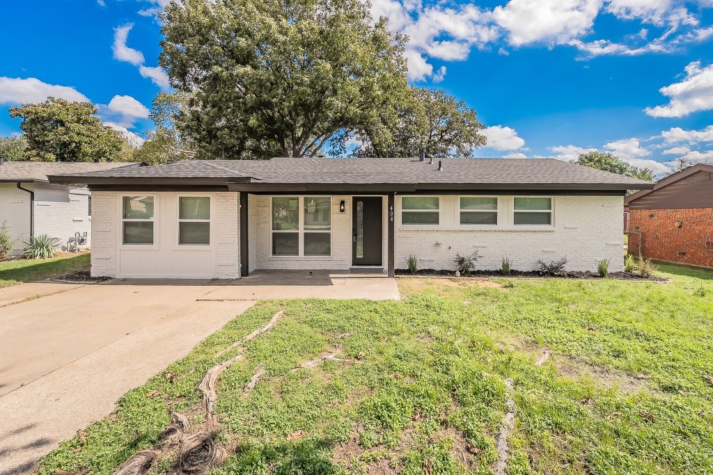 404 Simmons Drive, Hurst, TX 76053 — photo 1