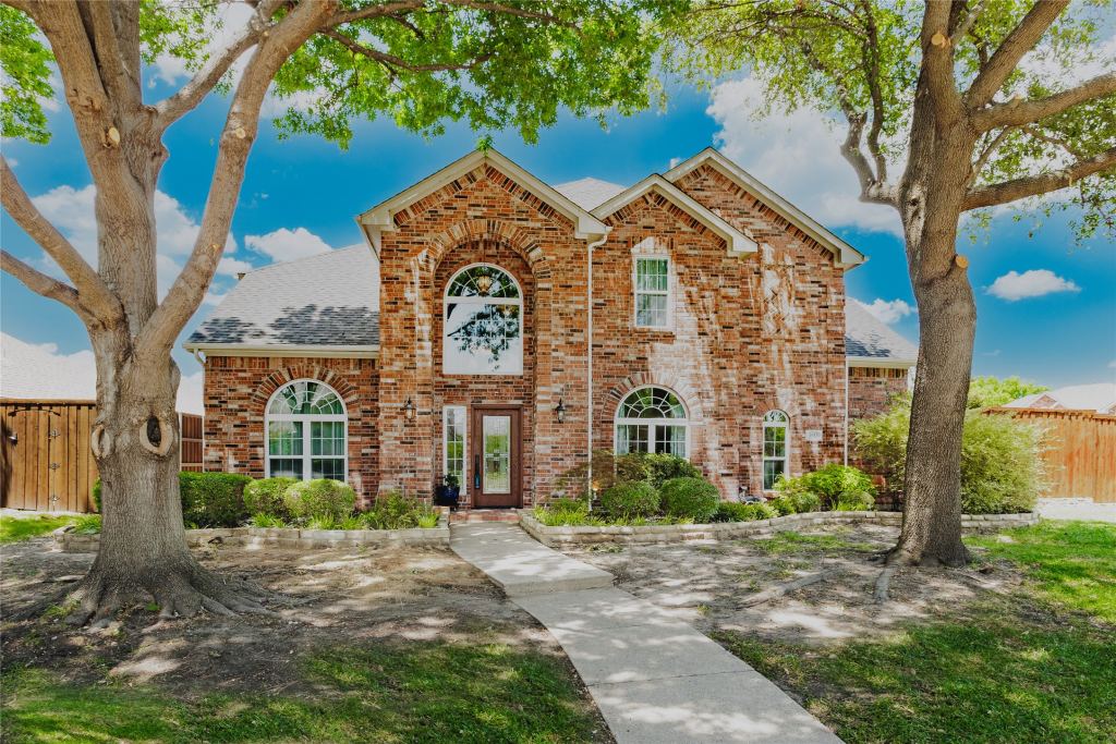 3915 Compton Drive, Richardson, TX 75082 — photo 1