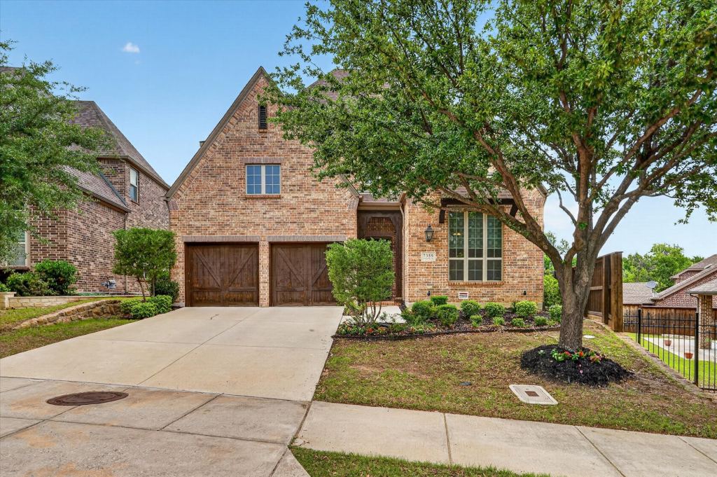 7359 Clementine Drive, Irving, TX 75063 — photo 1