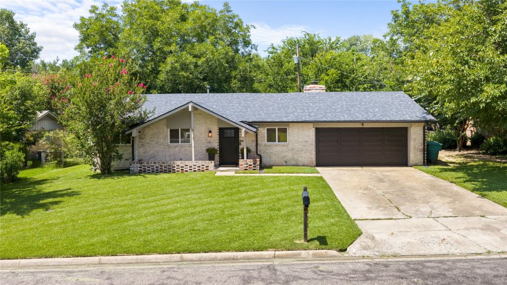 513 Talley Drive, Sherman, TX 75092 — photo 1