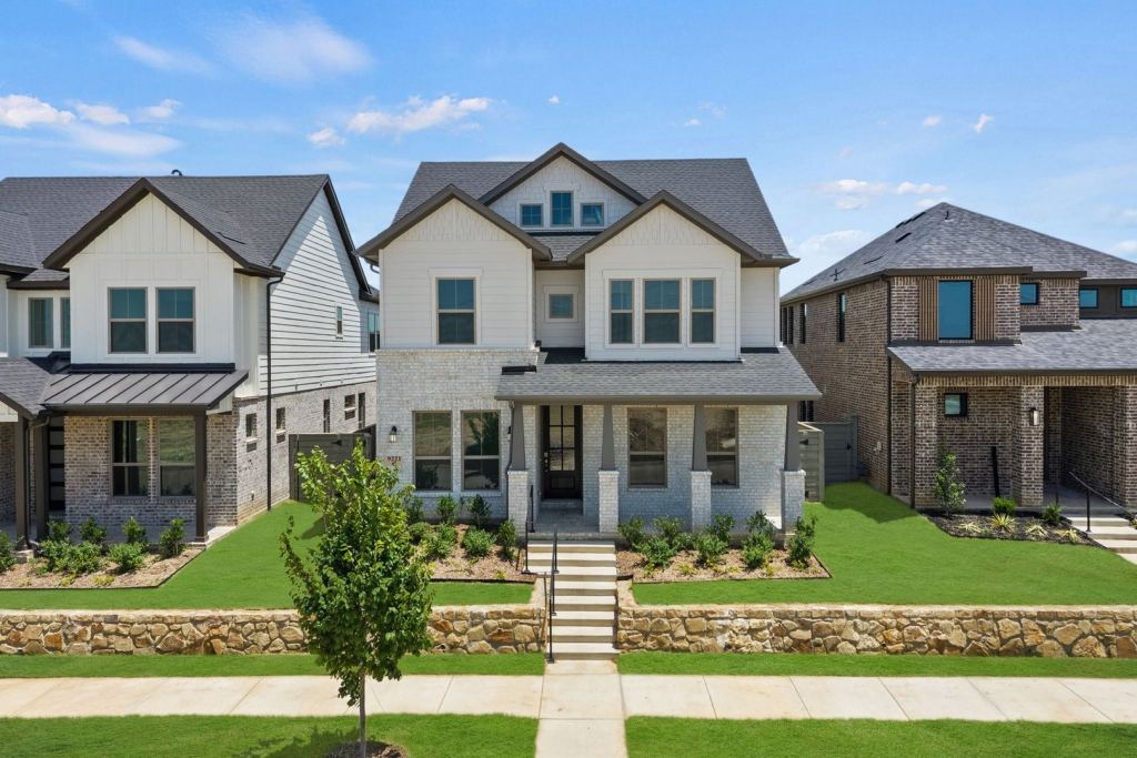 9221 Rolling Meadow Way