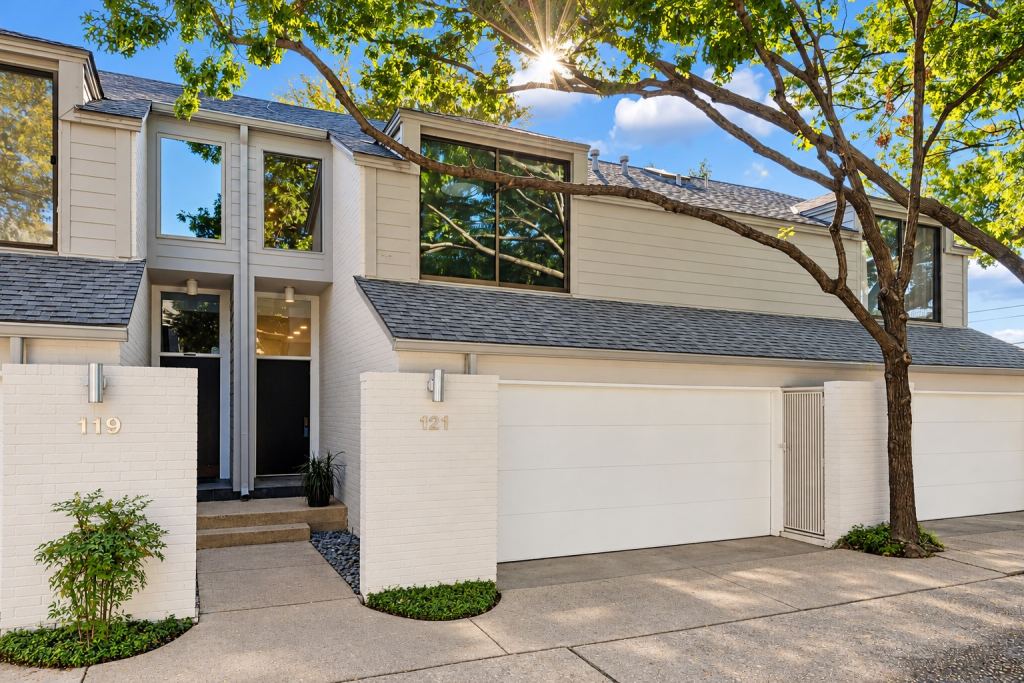 5990 Lindenshire Lane 121