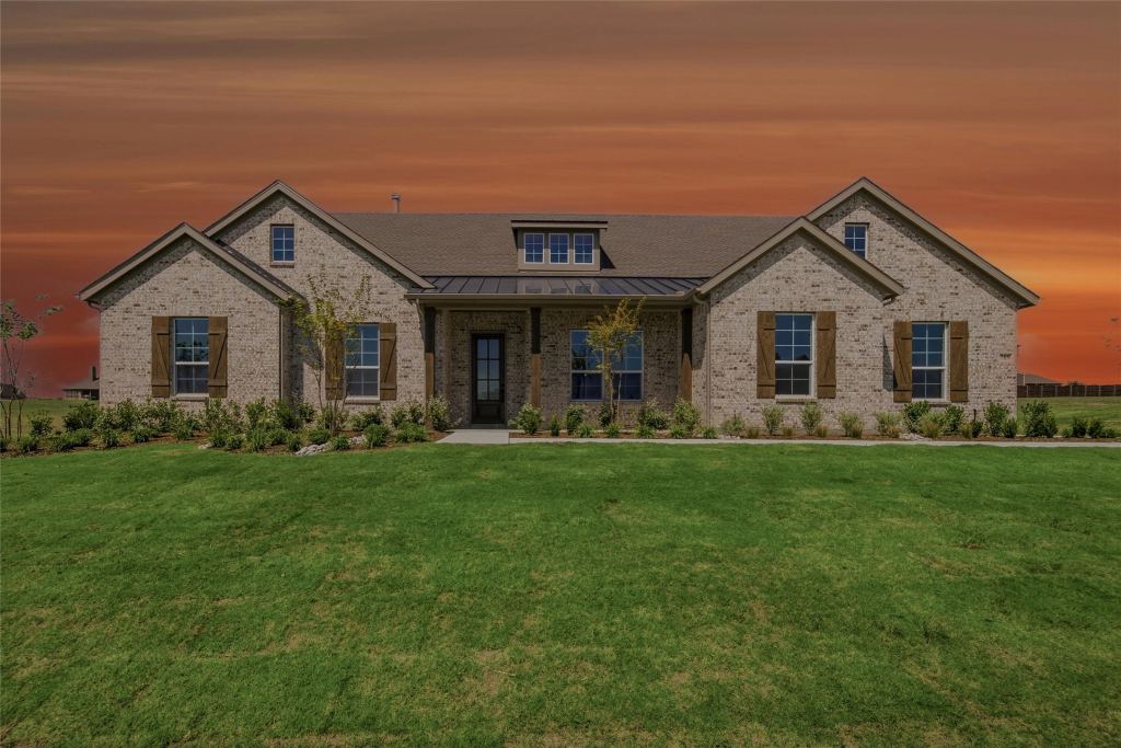 709 Water Side Drive, Van Alstyne, TX 75495 — photo 1