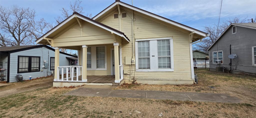 504 Bluebonnet Street, Aubrey, TX 76227 — photo 1