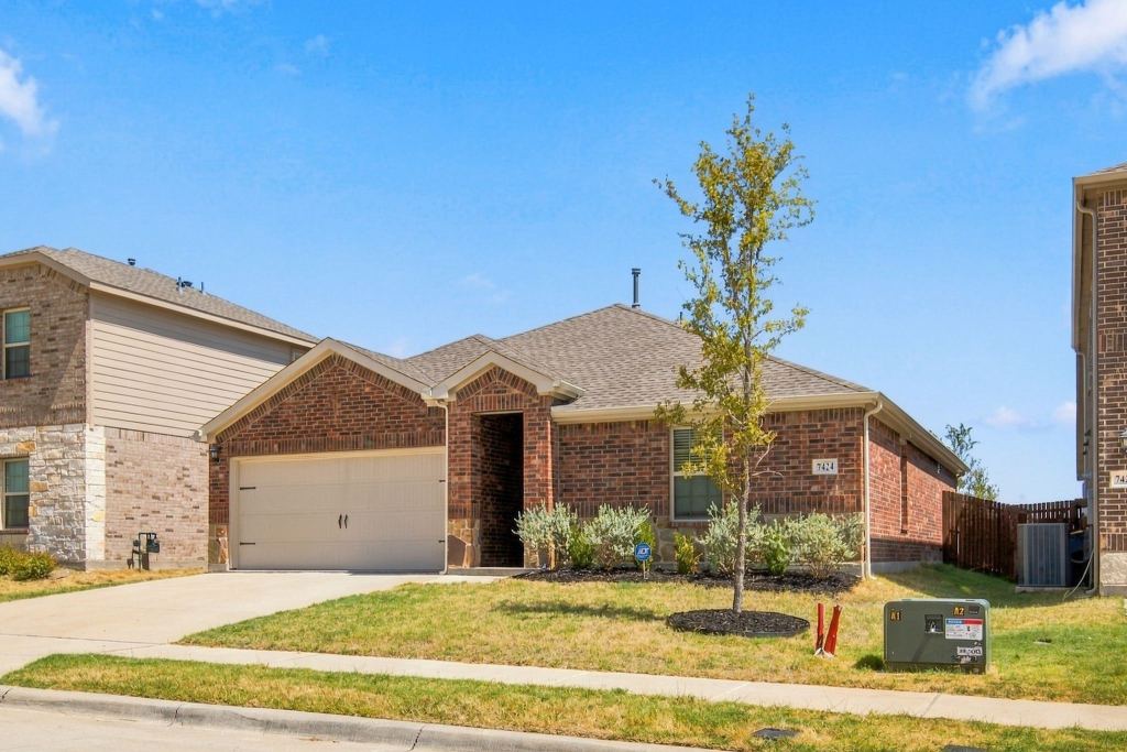 7424 Alfriston Place, McKinney, TX 75071 — photo 1