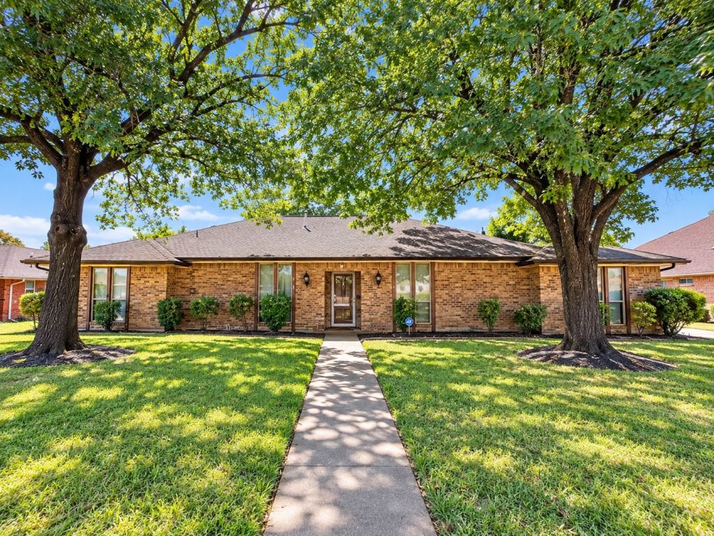 1128 Post Oak Lane, DeSoto, TX 75115 — photo 1