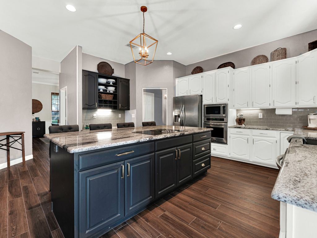 3303 Stonehenge Drive, Richardson, TX 75082 — photo 1