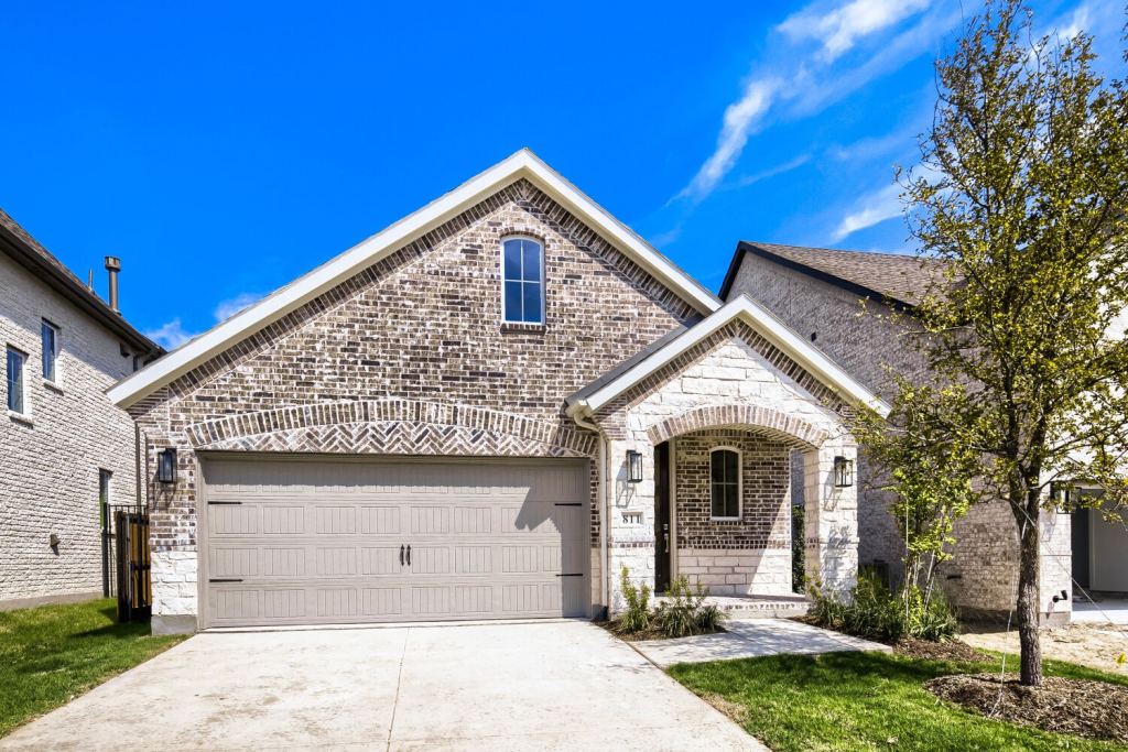 811 Stone Grove Road, Lavon, TX 75166 — photo 1