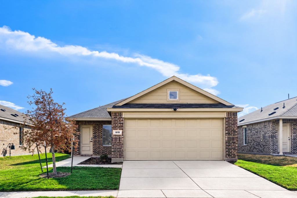 1619 Grassy Pond Road, Forney, TX 75126 — photo 1