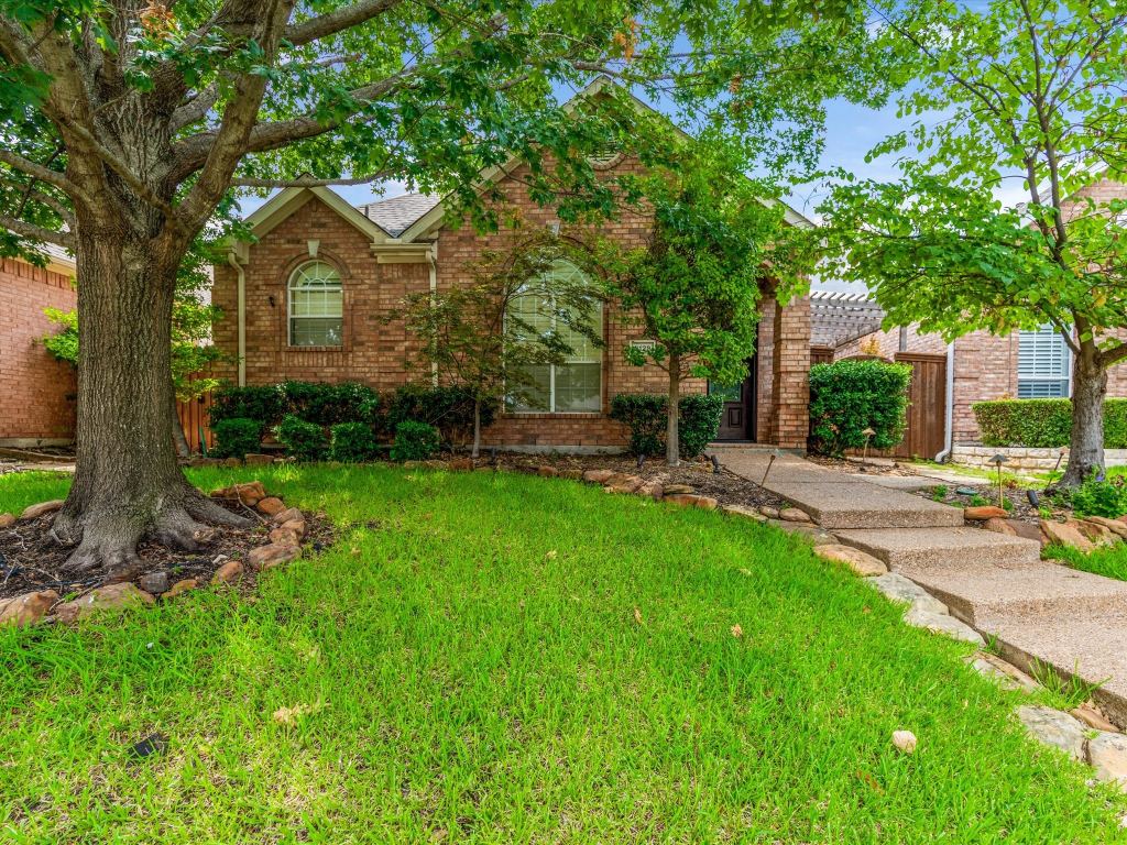 8129 Springmoss Drive, Plano, TX 75025 — photo 1