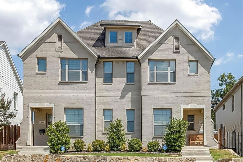 2605 Mccart Avenue, Fort Worth, TX 76110 — photo 1