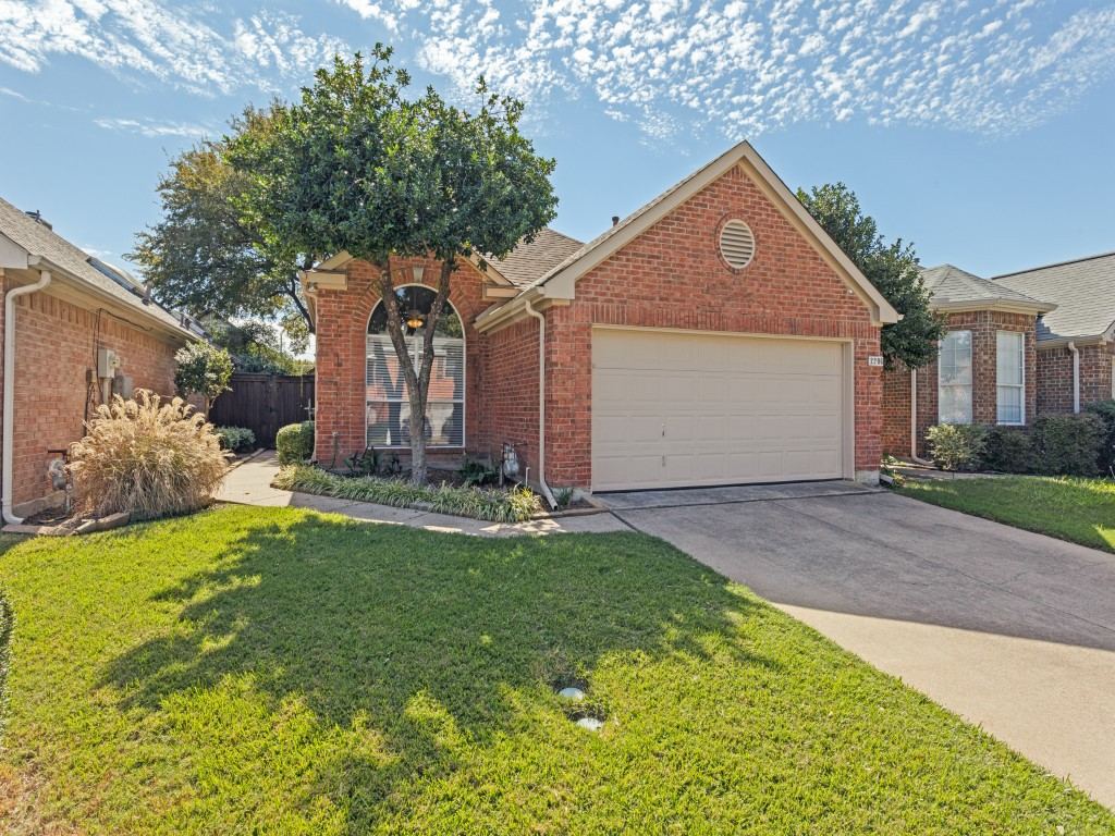2206 Jasmine Lane, Garland, TX 75044 — photo 1