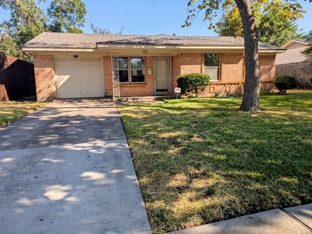 517 E Tyler Street, Richardson, TX 75081 — photo 1