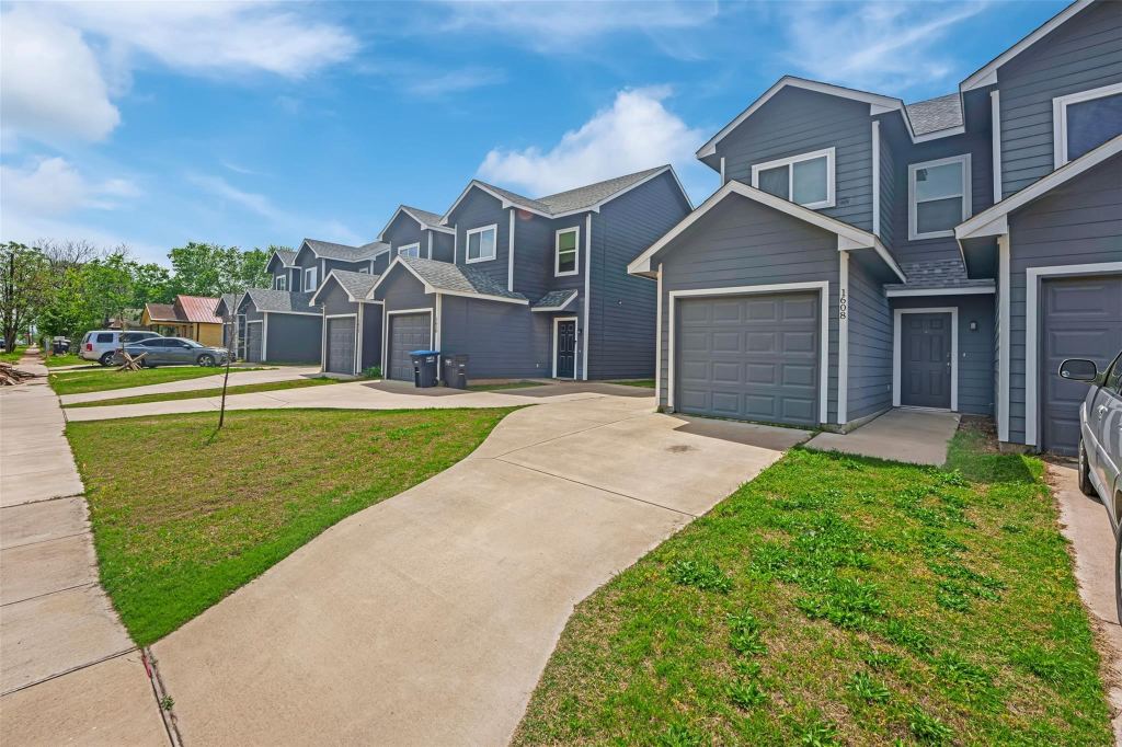 1608 Ash Crescent Street, Fort Worth, TX 76104 — photo 1