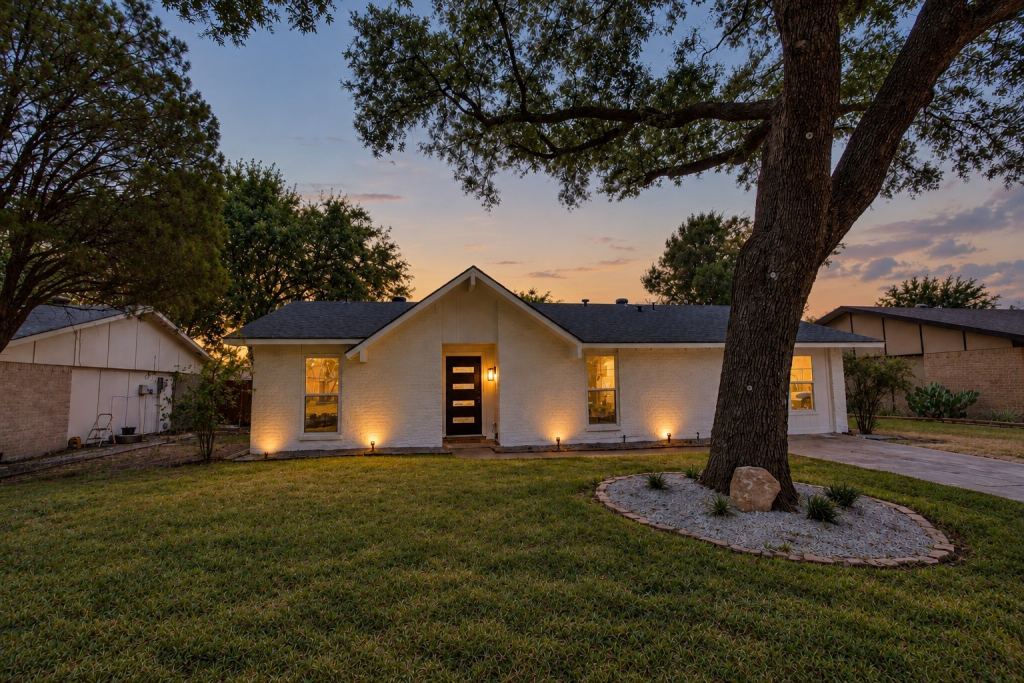 3329 Westminster Drive, Plano, TX 75074 — photo 1