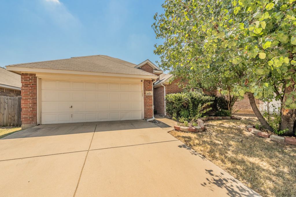 2017 Graham Ranch Road, Fort Worth, TX 76134 — photo 1