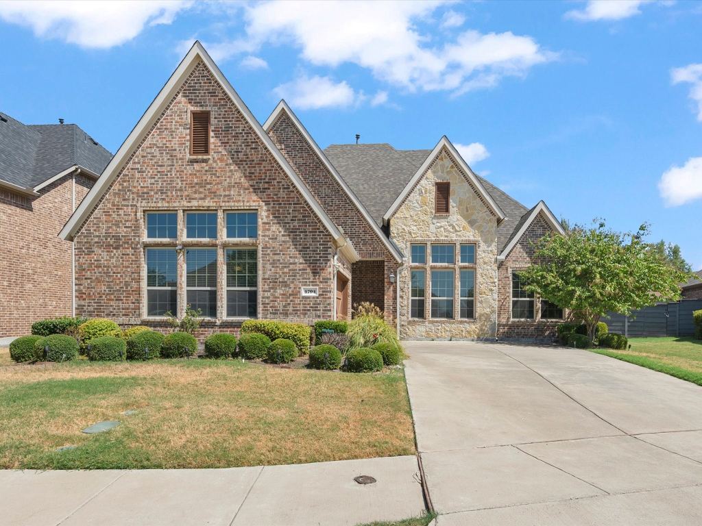 4704 Bonfire Way, Little Elm, TX 76227 — photo 1