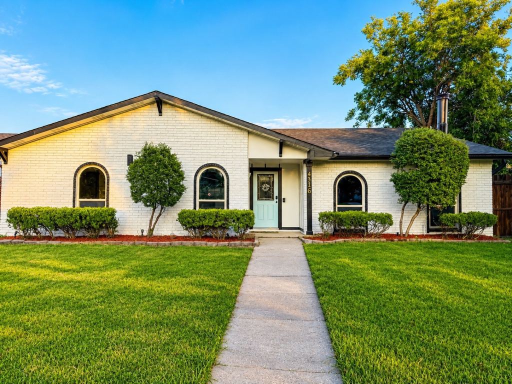 4316 Woodbluff Drive