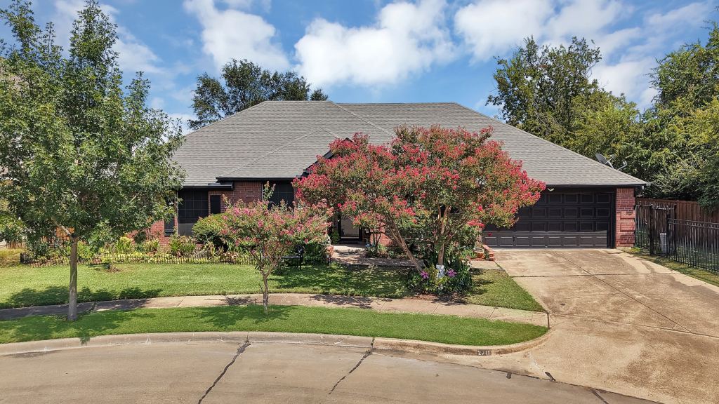 2716 Rochelle Point, Irving, TX 75062 — photo 1