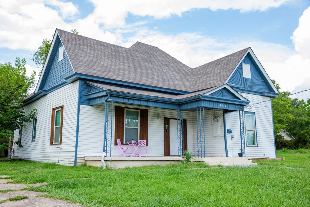 3913 Lee Street, Greenville, TX 75401 — photo 1