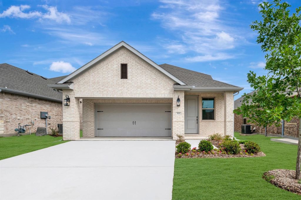 521 Sagebrush Trail, Sherman, TX 75092 — photo 1